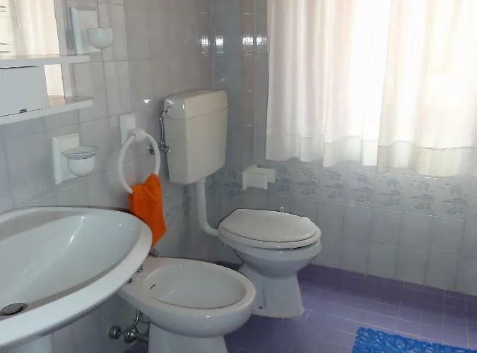 Апартаменти Gabbiano - *